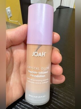 JOAH Crystal Glow Peptide-Infused Foundation - Beige with Lilac Cap